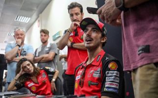 Blak-blakan, Pecco Minta Bantuan Marquez Curi Poin Martin di Race MotoGP Malaysia - JPNN.com