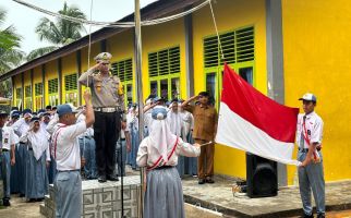 Gelar Police Go to School, Satlantas Polres Rohul Ajak Siswa Ciptakan Pilkada Damai - JPNN.com