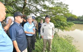 Lihat, 2 Menteri Kabinet Merah Putih Monitoring Pencemaran Sungai Ciujung di Banten - JPNN.com