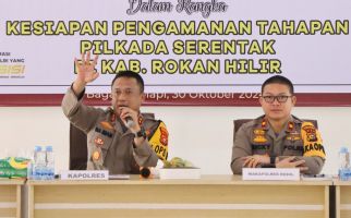 240 Personel Kepolisian Dikerahkan Amankan Debat Terbuka Paslon Pilkada Rohil - JPNN.com