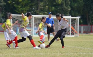 Gol-Gol Spektakuler Warnai Kemenangan SD Cinta Kasih Tzu Chi & SDN Kebagusan 03 di Partai Final - JPNN.com