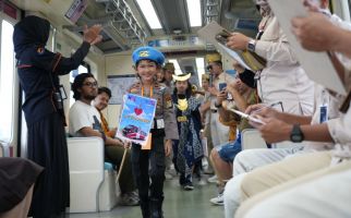 Hari Pahlawan Nasional: KAI Ajak Puluhan Anak Fashion Show di LRT Jabodebek - JPNN.com