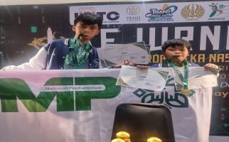 Arfa Wirasena Ardhana dan Raffi Adhemar Raih Juara di Kejuaraan Robotika Nasional 2024 - JPNN.com