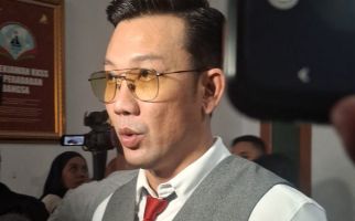 Denny Sumargo Tetap Santai Meski Dilaporkan oleh Farhat Abbas - JPNN.com