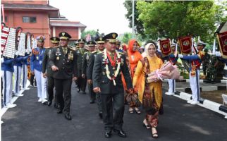 KSAD Jenderal Maruli Pimpin Wisuda Purnawira 160 Pati TNI AD - JPNN.com