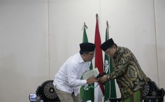 Bersilaturahmi dengan Kiai Said Aqil, Ridwan Kamil Minta Didoakan, Alhamdulillah - JPNN.com