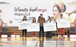 Bank Mandiri Dorong Tenun Tradisional Bali, Lombok, dan Kupang Menembus Pasar Global - JPNN.com