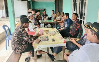 Polsek Tambusai Utara Ajak Warga di Desa Tanjung Medan Ciptakan Pilkada Damai - JPNN.com