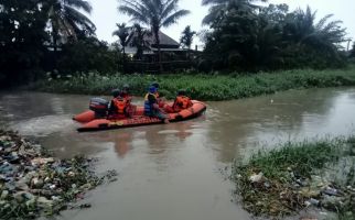 Bocah Tenggelam di Aliran Bendungan Sukajaya Palembang, Tim SAR Langsung Bergerak - JPNN.com