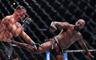 Hasil UFC 309: Jon Jones Berhasil Menumbangkan Stipe Miocic dengan Tendangan Memutar - JPNN.com