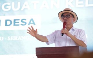 Mendes PDT Yandri Susanto Lihat Potensi Besar Desa Ada di Sini - JPNN.com