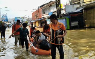 Banjir Merendam 2.014 Rumah di Kabupaten Bandung, 12.250 KK Terdampak - JPNN.com