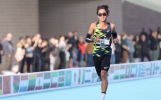 Robi Syianturi Mengukir Tinta Emas di Valencia Marathon 2024 - JPNN.com