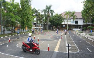 Yayasan AHM Kembali Melahirkan 30 Agen Safety Riding dari Kalangan Mahasiswa - JPNN.com