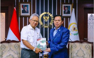 Sampaikan Aspirasi Saat Bertemu Menristek Dikti, Sultan: UKT Tidak Memberatkan Mahasiswa - JPNN.com