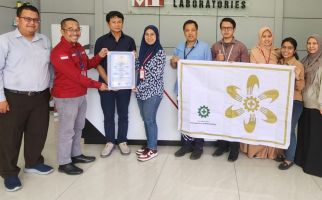 Menarini Indria Laboratories Raih Penghargaan Bendera Emas SMK3 dari Kemnaker - JPNN.com