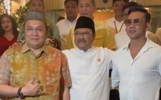 Konflik Denny Sumargo dan Farhat Abbas Berakhir di Hadapan Gus Ipul - JPNN.com