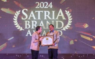 Satria Brand Award 2024: Pj Gubernur Jateng Raih Penghargaan Penjaga Stabilitas Wilayah di Tahun Politik - JPNN.com