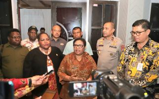 Wamendagri Ribka Pastikan Pelaksanaan Tahap Lanjutan Pilkada Papua Tengah Sesuai Jadwal - JPNN.com