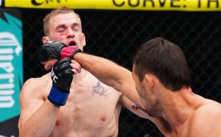 UFC 310 Penuh Kejutan, Duel Sengit Generasi Baru hingga Tumbangnya Mantan Juara - JPNN.com