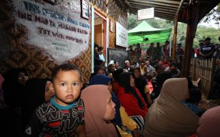 Banjir dan Longsor Sukabumi: 10 Warga Meninggal Dunia, Eros dan Oji Masih Dicari - JPNN.com