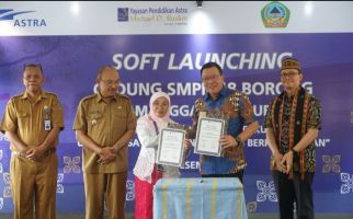 Tingkatkan Kualitas Pendidikan, YPA-MDR Resmikan Gedung SMPN 18 Borong - JPNN.com