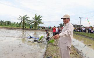 Kunjungi Sumut, Mentan Amran Memastikan Swasembada Melalui Oplah Berjalan Lancar - JPNN.com