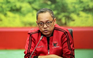 Deddy Sitorus Ungkap Anomali dari Banyaknya Spanduk yang Serang PDIP - JPNN.com