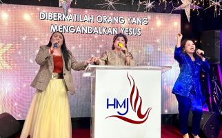 Natal Penuh Kasih dan Sukacita: KKR Natal GBI HMJ Kota Wisata Cibubur Berlangsung Meriah - JPNN.com