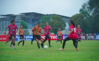 MilkLife Soccer Challenge Sukses Tumbuhkan Minat Siswi Rangkai Mimpi Jadi Bintang Sepak Bola Masa Depan - JPNN.com