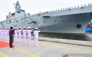 Lihat, Tiga Kapal Perang China Bersandar di Pelabuhan Tanjung Priok - JPNN.com