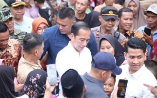 Kunjungi Desa Peron, Jokowi kagumi produk Alpukat dan Gula Aren - JPNN.com