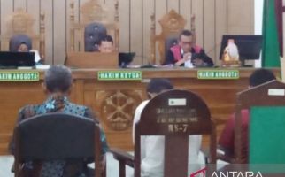 Kasus Korupsi Dana BOS, Mantan Kepala SMK Pembaharuan Porsea Divonis 4 Tahun Penjara - JPNN.com