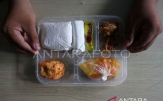 Siswa di Makassar Diberi Hadiah Jika Menghabiskan Makan Bergizi Gratis - JPNN.com