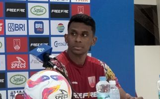 Debut Cleyton Santos di Persis Berujung Petaka, Kena Kartu Merah dan Kalah dari PSM - JPNN.com