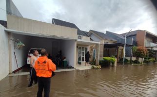 479 KK Terdampak Banjir yang Melanda 4 Kecamatan di Jember - JPNN.com