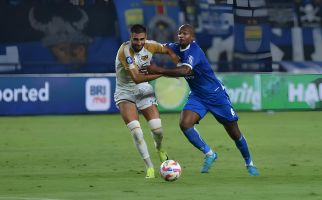 Pelatih Persib Bojan Hodak Puas dengan Debut Gervane Kastaneer, tetapi Ada Catatan - JPNN.com