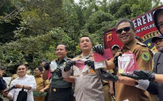 Bongkar Praktik Tambang Emas Ilegal di Kabupaten Bandung, Polisi Amankan 7 Orang - JPNN.com