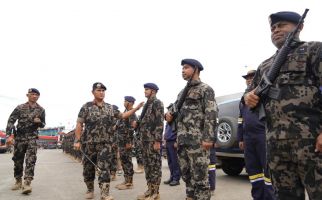 Ditjen PSDKP KKP Terjunkan 400 Personel Untuk Bongkar Pagar Laut di Tangerang - JPNN.com