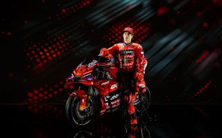 Tersenyum Bersama Gresini Racing, Marc Marquez Siap Jadi Protagonis di Ducati - JPNN.com