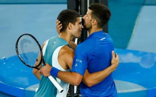 Australian Open 2025: Setelah 217 Menit, Novak Djokovic Mengalahkan Carlos Alcaraz - JPNN.com