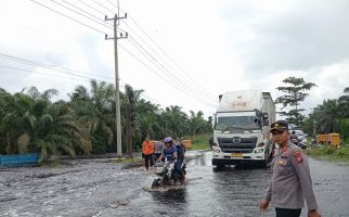 Ini Upaya Polda Riau Cegah Distribusi Sembako Terganggu Saat Melewati Jalintim KM 83 - JPNN.com