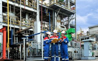 Pertamina Raih Predikat Global Top Rated Industry, Mampu Pertahankan Tingkat Risiko ESG - JPNN.com