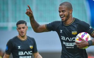 Cetak Rekor Luar Biasa, Alex Martins Top Scorer Liga 1 - JPNN.com