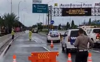 Sejumlah Ruas Jalan di Jakut Terendam Banjir, Satlantas Lakukan Rekayasa Lalin - JPNN.com