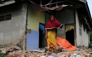 Puluhan Rumah di Kolaka Timur Rusak Akibat Gempa Bumi - JPNN.com