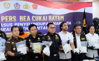 Bea Cukai Batam Gagalkan Penyelundupan 10,95 Kg Sabu-Sabu, Begini Modus Pelaku - JPNN.com