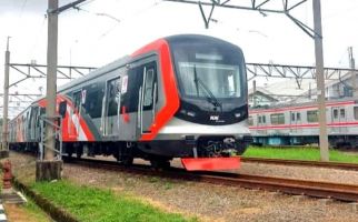 Begini Penampakan KRL Baru dari China - JPNN.com