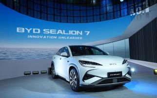 Sealion 7 Senjata Baru BYD di IIMS 2025, Harga Mulai dari Rp 600 Jutaan - JPNN.com