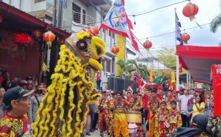 Warga Antusias Saksikan Cap Go Meh Pertama Kali di Kabupaten Bandung - JPNN.com